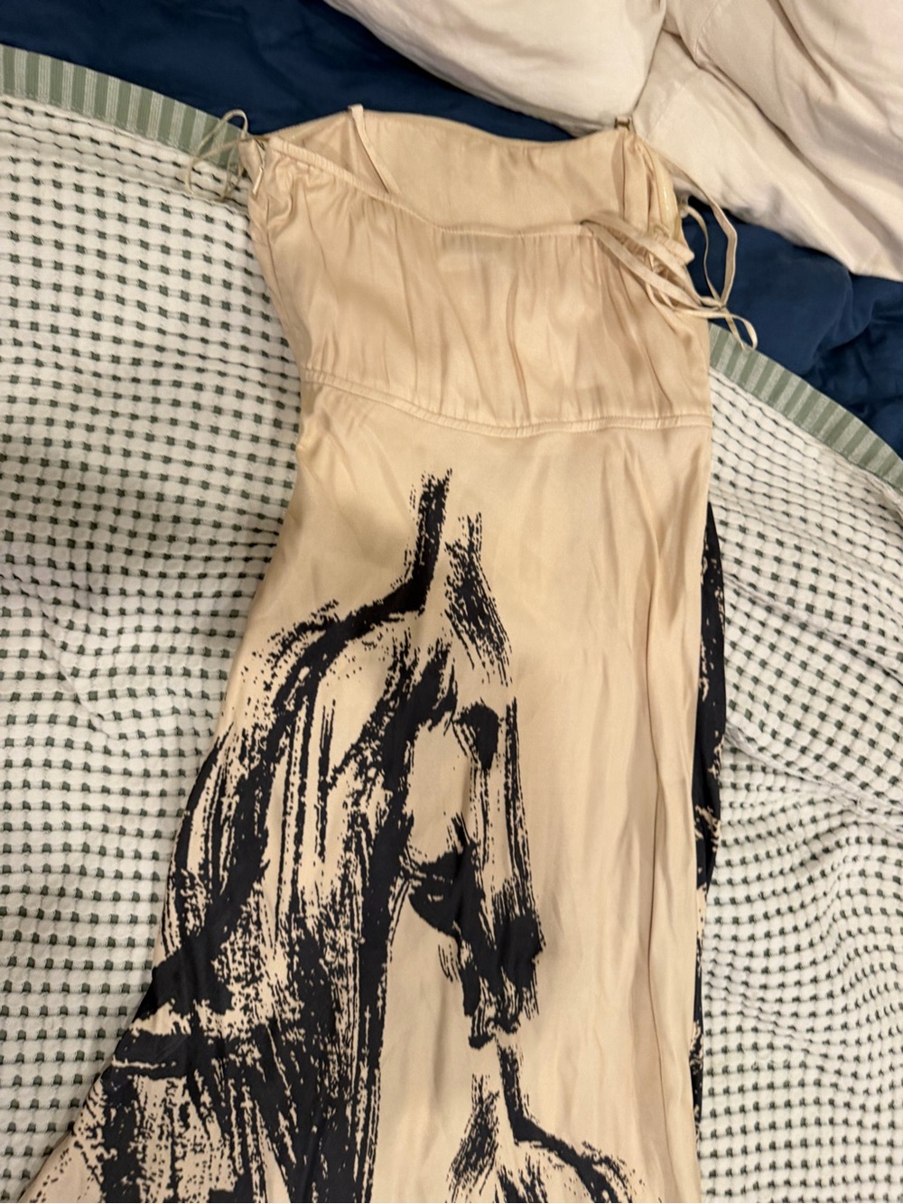 Sleeveless Beige Maxi Dress with Black Horse Print - Picture 6 of 9